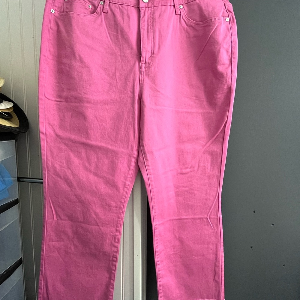 Seven7 Women's High Rise Cropped Pink Kick Flare Jeans - Size 18 NWT - Picture 4 of 6